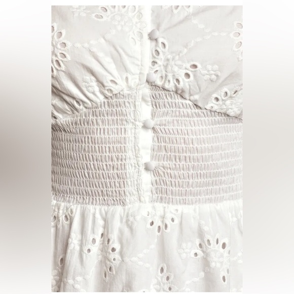 Finders Keepers White Eyelet Mini Dress size M - Picture 3 of 7